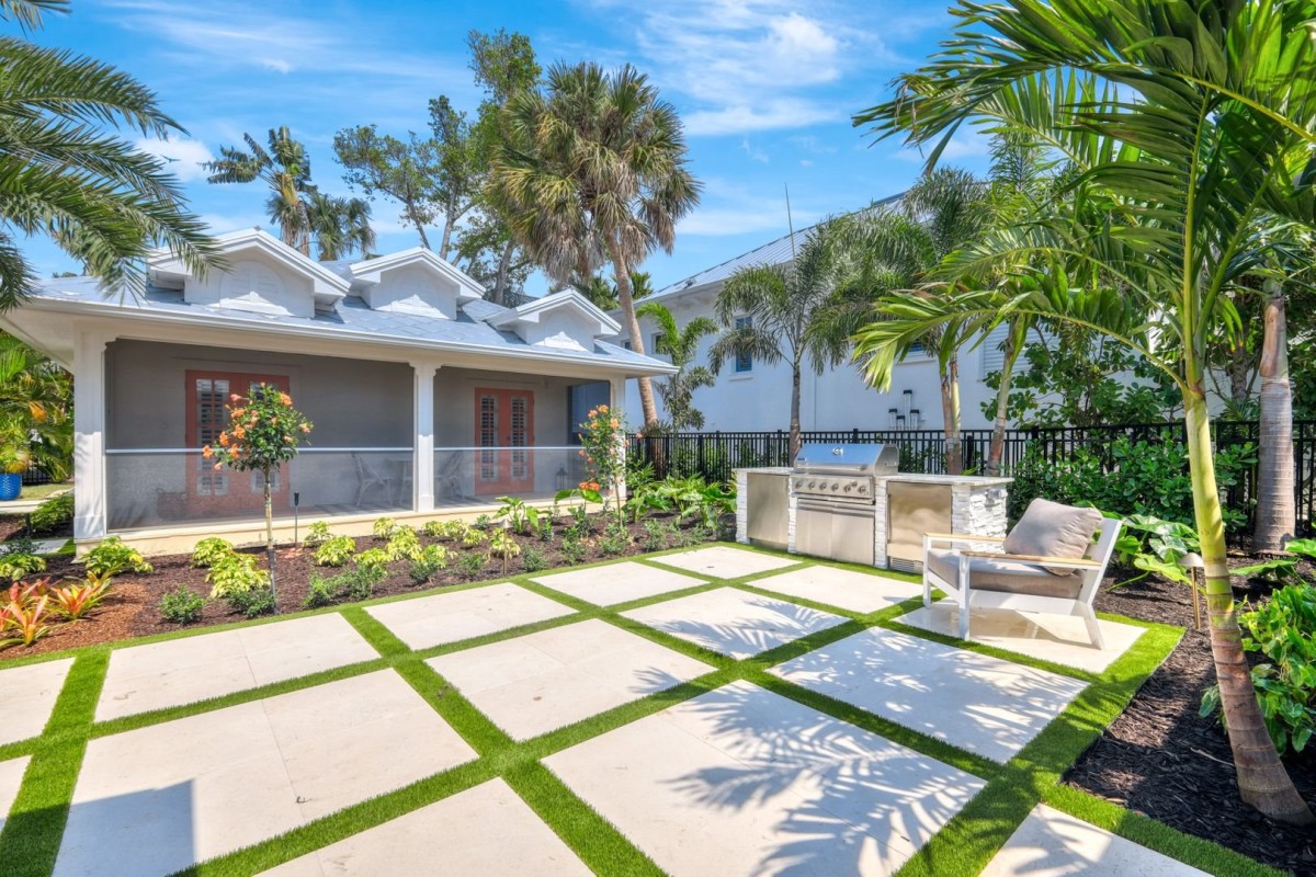Olde Naples | Naples, FL | William Raveis Florida Rentals