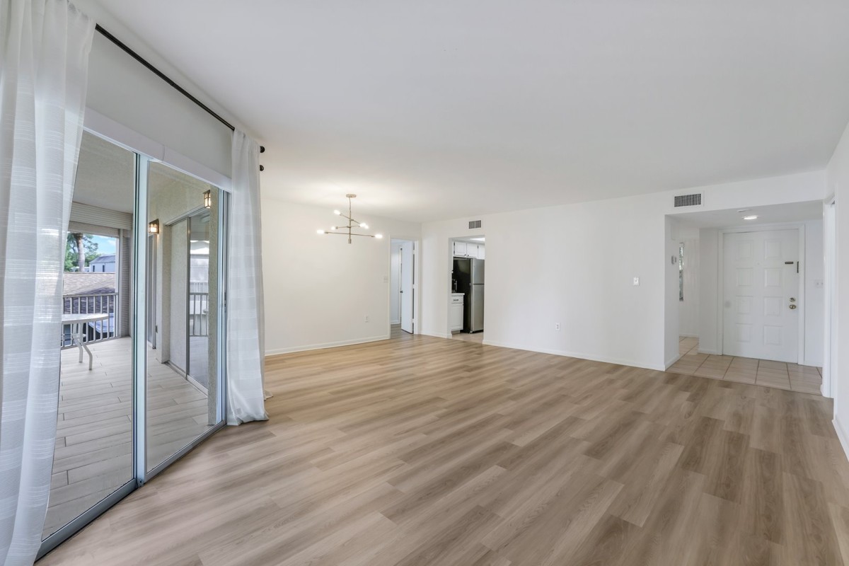 Navarra Club at the Moorings-image-1