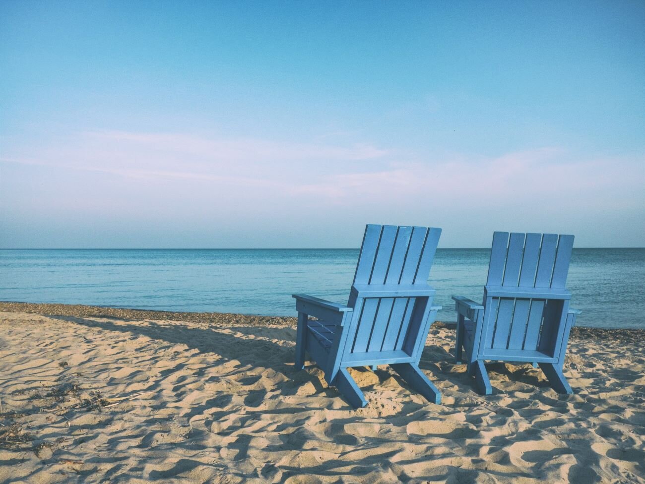 beach chairs on naples beach